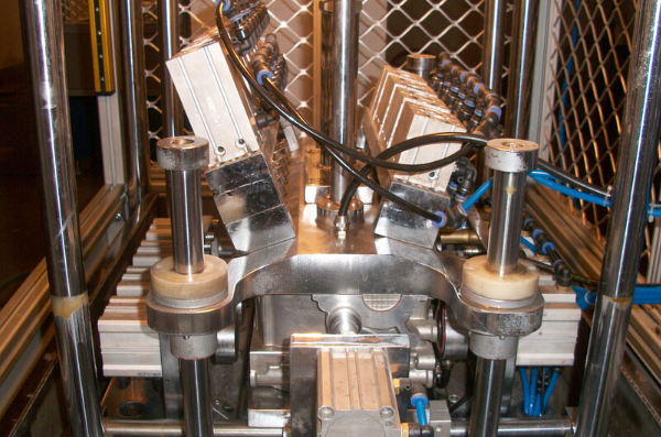 汽車檢測設(shè)備.png 汽車檢測設(shè)備.png