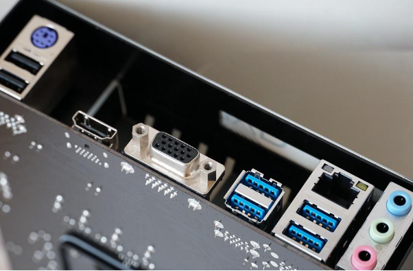 工控機(jī)I/O接口.png 工控機(jī)I/O接口.png